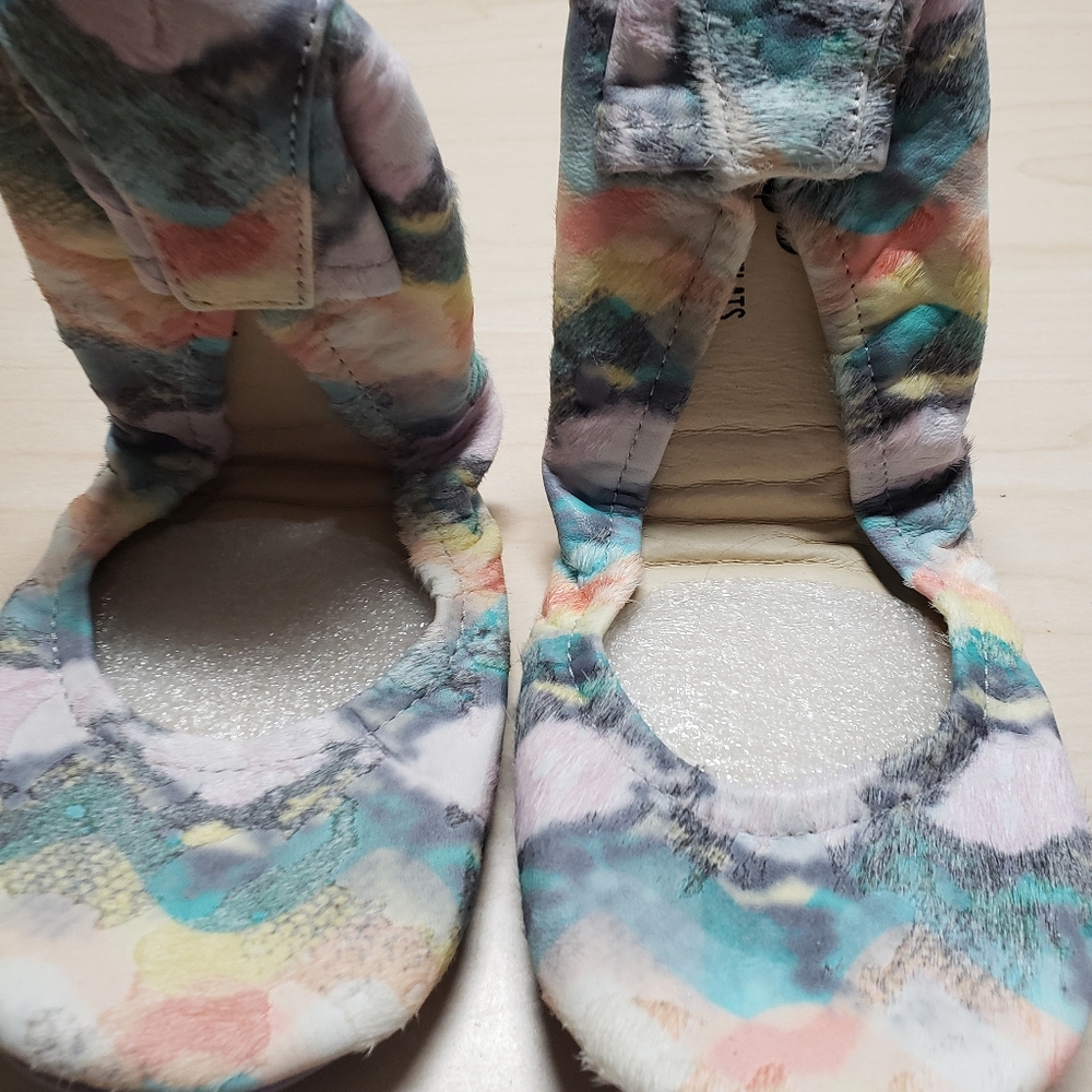 Rainbow calf lizard print Storehouse flats, size 8